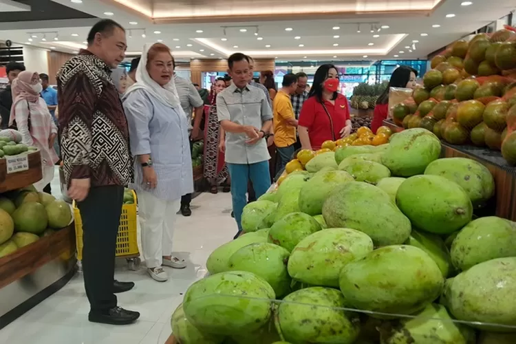 Wali Kota Semarang Hevearita Gunaryanti Rahayu atau Mbak Ita akan mempermudah izin usaha dan investasi bagi pengusaha.  ( Ayosemarang.com/ Audrian Firhannusa)