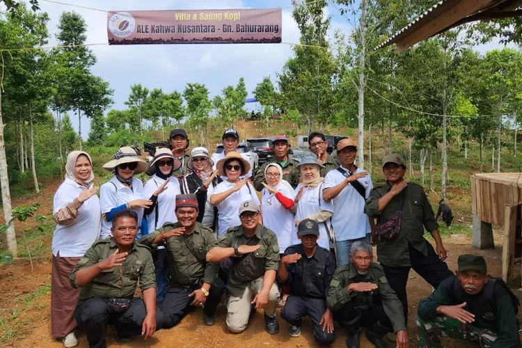HPSMI melakukan kunjungan ke sejumlah daerah pertanian di Jawa Barat.