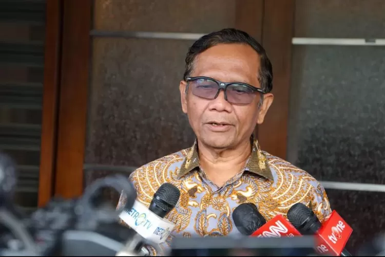 Mahfud MD menolak permintaan ketua PKS untuk mendampingi Anies Baswedan. (Instagram/ @mohmahfudmd)