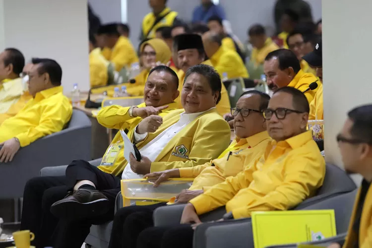 Airlangga Hartarto Buka Rakernas Partai Golkar (SUARAKARYA.ID: Ketua Umum Partai Golkar Airlangga Hartarto memberikan pidato politiknya saat Rakerna)