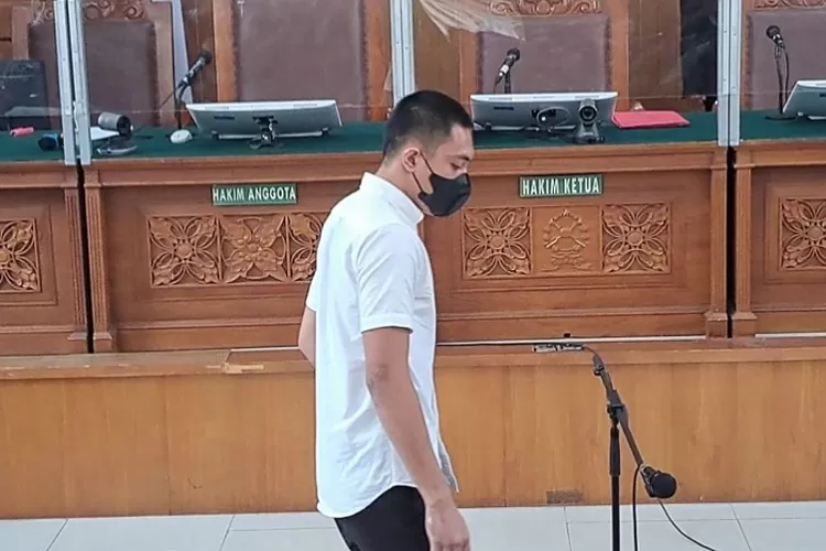 Mario Dandy saat menjalani persidangan di PN Jakarta Selatan. Hari ini agenda sidang pembacaan tuntutan oleh JPU terhadap Mario Dandy dan Shane Lukas (Dok. PMJ News)