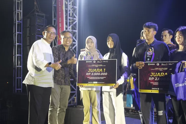 Bupati BelTim Burhanuddin pada penutupan Even Timor De Belitong di Lapangan Yagor  (Realitasonline/id/Kominfo)