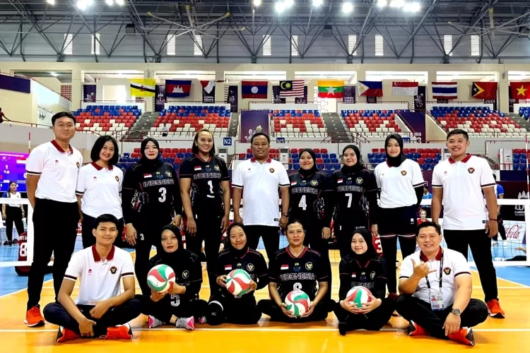Tim voli duduk putri Indonesia ikut memberi andil menyumbang medali emas pada perburuan medali ASEAN Para Games 2023 Kambjoa, Rabu (NPC Indonesia)