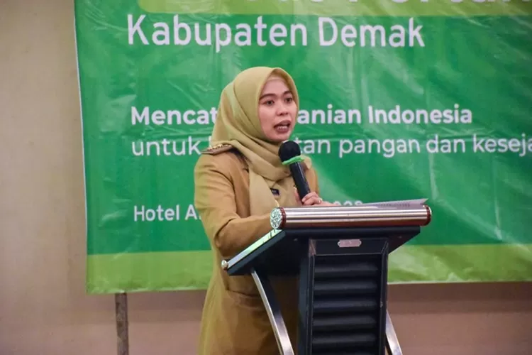 Bupati Demak dr Eisti'anah buka Sosialisasi Sensus Pertanian Kabupaten Demak 2023 (ivo)