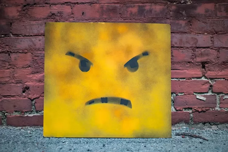 Viral bocah pukul pukul hp ke tembok diduga kesal saat main game bikin netizen bereaksi (Unsplash.com/Andre Hunter)