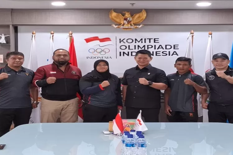 Andri Silaen bersama Ketua Umum PP Persambi Krisna Bayu saat berkunjung di Kantor Komite Olimpiade Indonesia (NOC Indonesia)   (Realitasonline.id/HS)