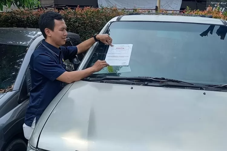 Serentak! Puluhan Aset Senilai Rp5,2 Miliar Disita Kantor Pajak Jabar III