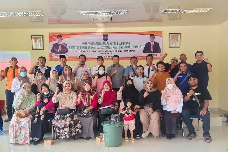 PEMBERDAYAAN : Penguatan Bank Sampah tingkat RT RW Kelurahan Jatimulya di aula Kelurahan Jatimulya, Kecamatan Cilodong. (ANDIKA EKA/RADAR DEPOK)