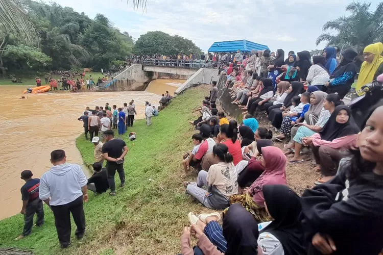 Mandi-mandi di Sungai, Remaja Ditemukan Meninggal Dunia Usai Terjun dari Bendungan Sungai Dareh Pulau Punjung (ist)