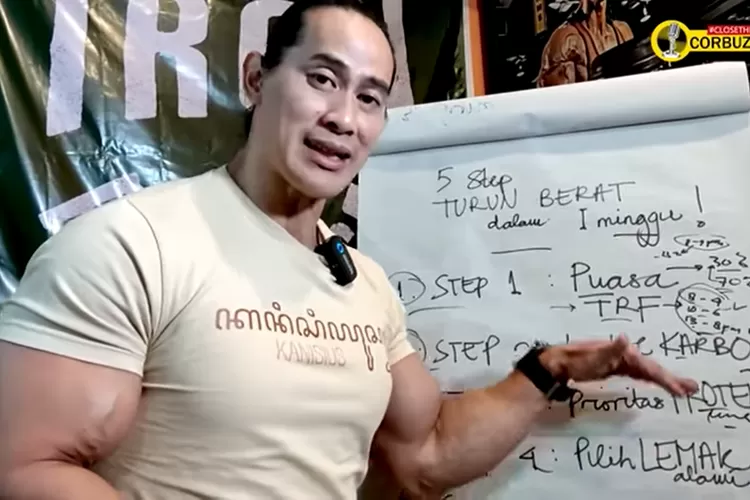 Ade Rai menjelaskan 5 langkah menurunkan berat badan (Youtube Dunia Ade Rai)