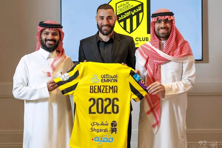 Karim Benzema beberkan alasan pindah ke Liga Arab Saudi dan bergabung bersama Al Ittihad. (Twitter/idextratime)