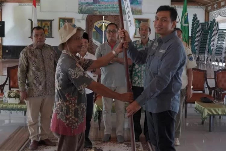 MFA Lepas Kontingen Penas KTNA ke-XVI Kabupaten Batang Hari Menuju Padang, Sumatera Barat&nbsp; (Dok. Annuza)