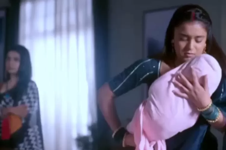 Sinopsis Imlie ANTV 12 Juni 2023: Malini Kembali ke Rumah Ratore dan Bayi yang Dirawat Imlie dan Aryan Diculik (Gorajuara.com/dok : YouTube/StarPlus)