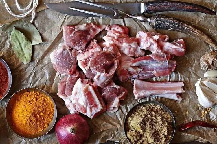 Ilustrasi memasak daging kambing agar tidak bau