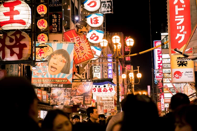Potret tempat populer di Osaka yang harus anda kunjungi saat liburan (Satoshi Hirayama via pexels)