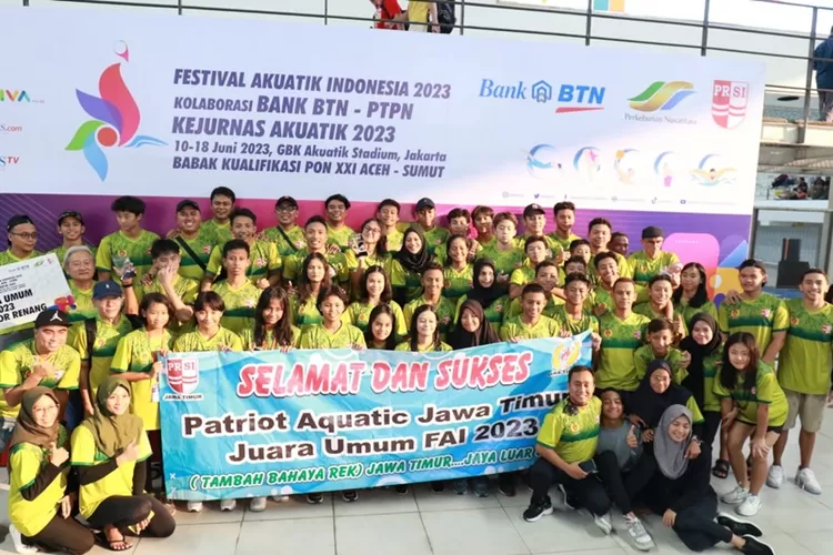 Tim renang Jawa Timur juara umum Kejurnas Renang FAI 2023.