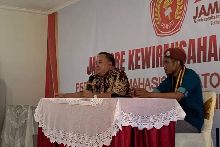 Pengusaha Franciscus Go menjadi  pembicara  Jambore  PMKRI di Jakarta, Selasa (13/6/2023).