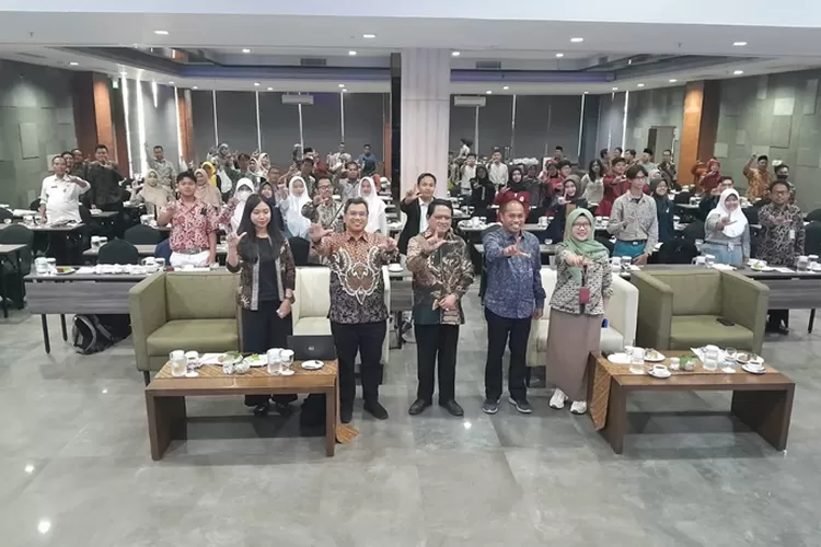 Acara Balai Bahasa Jateng bersama Komisi X DPR RI dalam Sosialisasi Pembinaan Literasi Generasi Muda. (Ayosemarang.com/ Audrian Firhannusa)