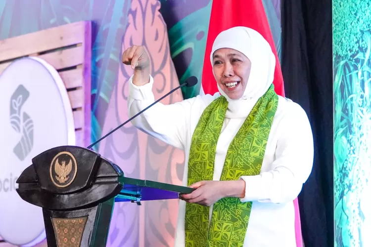 Gubernur Jawa Timur, Khofifah Indar Parawansa saat memberikan sambutan.