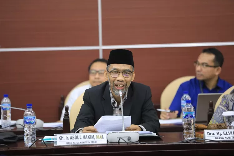 Senator sekaligus Wakil Ketua Komite IV DPD RI Abdul Hakim meminta BI membangun sinergitas dalam program sosial di daerah.