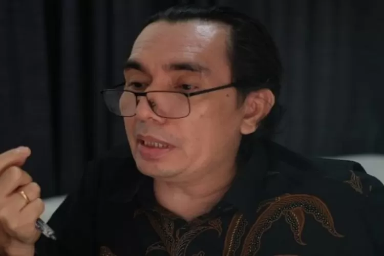 Azmi Syahputra (monitorindonesia.com)