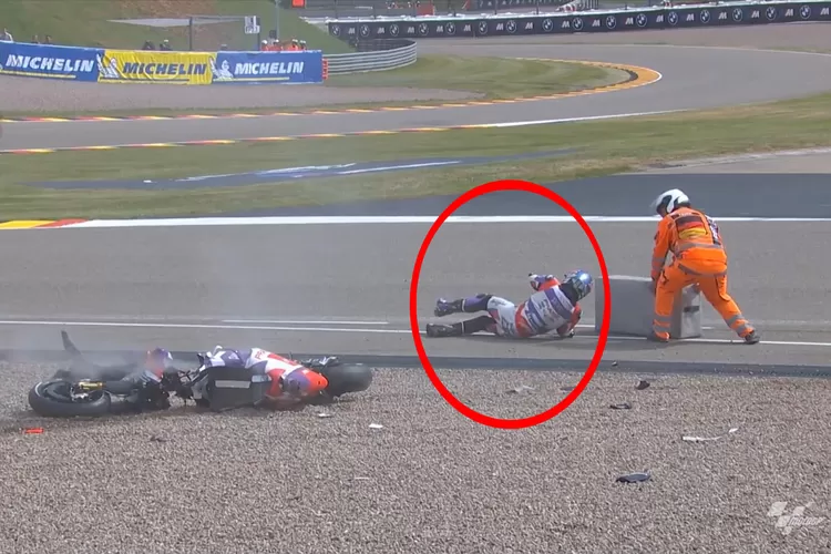 Tabrakan fatal antara Johann Zarco dengan Marc Marquez (MotoGP Live Streaming)