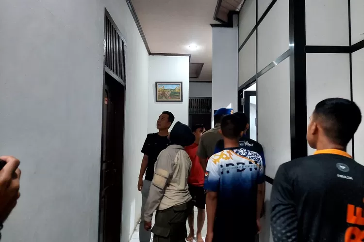 Satuan Polisi Pamong Praja (Satpol PP) Kota Padang gencarkan pengawasan terhadap penginapan, kos-kosan dan kafe karaoke yang diduga adanya pelanggaran (ist)