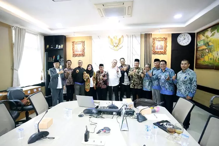 Komisi D DPRD Kota Bandung menerima aspirasi Badan Musyawarah Perguruan Swasta Kota Bandung (BMPS Kota Bandung) terkait Regulasi PPDB di Kota Bandung (Gorajuara.com/Humpro DPRD Kota Bandung)