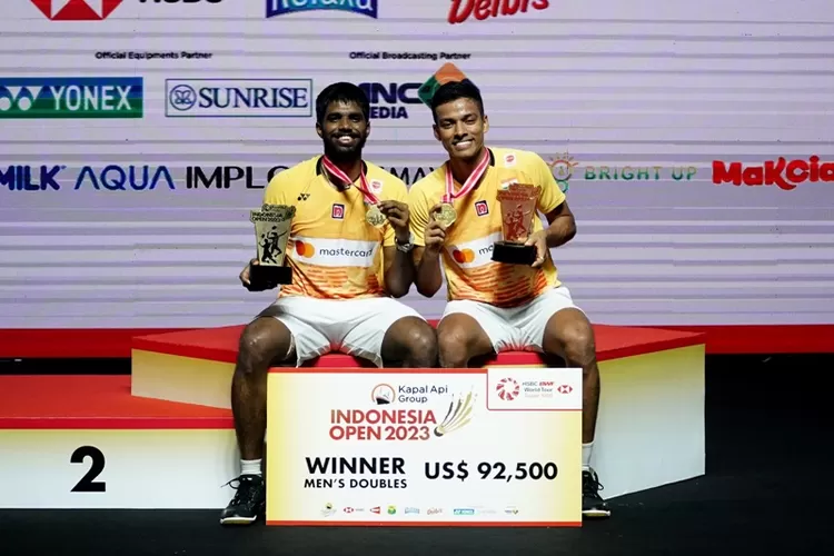 Pasangan ganda putra India Satwiksairaj Rankireddy/Chirag Shetty Hempaskan Ganda Malaysia di Partai Final.