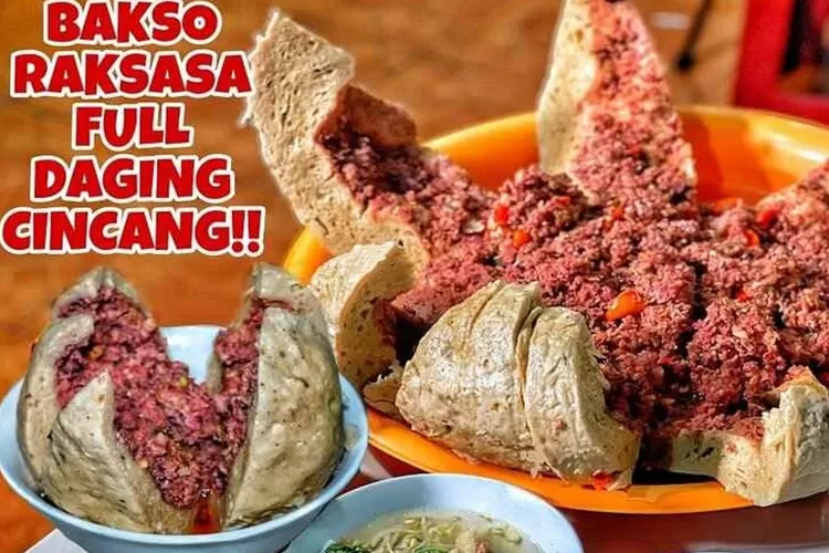 Harga Bakso Setan Jumbo Segede Kepala Bayi Viral di Bogor, Isian Daging Cincangnya Melimpah!