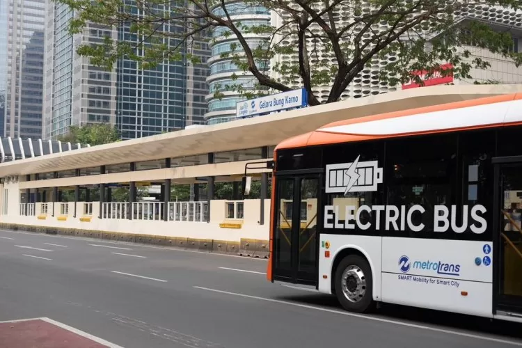 Hari Ini TransJakarta, LRT Dan MRT Hanya Rp1! Spesial Hut DKI Jakarta ...