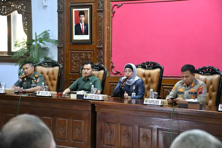 Terkait mulai beroperasinya PLTU Batang, Pj Bupati Batang meminta semua pihak jaga proyek strategis nasional itu. (Foto: Muslihun/Kontributor Batang)