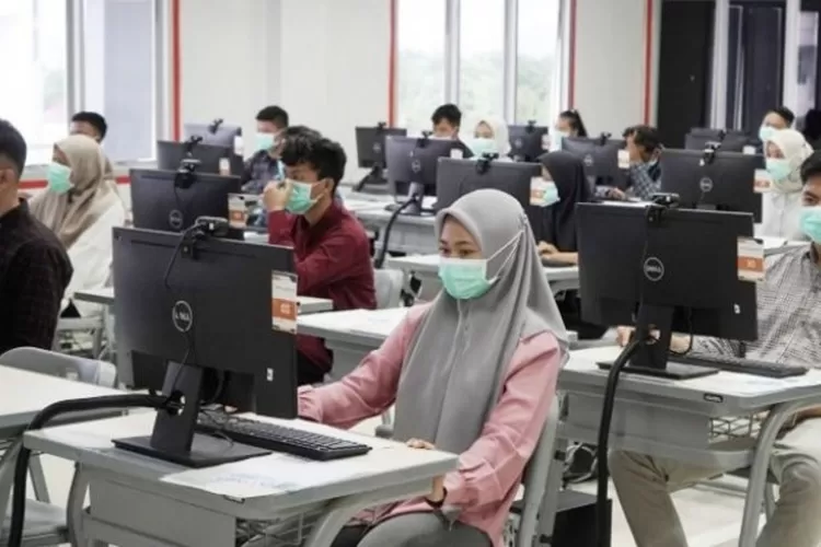 Diterima Utbk Snbt Cek Rincian Biaya Kuliah Di Ui Ugm Itb Ipb Its Undip Ayo Semarang