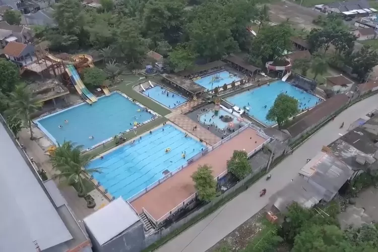 Menikmati Liburan di Bogor dengan Berbagai Pilihan Kolam Renang Menarik (Foto/Ayo Bogor/Instagram/zamzamtirta)