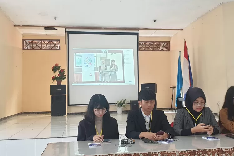 Pengajaran Harus Melatih Siswa-Siswi Berani Mengemukakan Pendapat dan Mengenali Masalah Diri dan Lingkungannya (undefined)