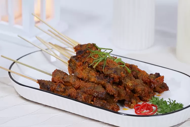 Kreasi masakan: Simak resep sate tetelan bumbu rujak yang cocok untuk hari raya Idul Adha (YouTube Simple Rudy TV)