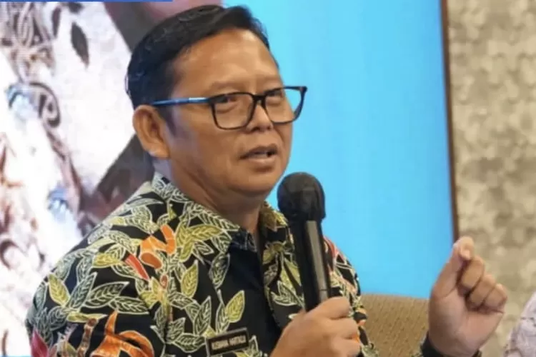 Kepala Dinas KUK Jawa Barat, Kusmana Hartadji (Tangkapan layar Instagram/@diskukjabar)