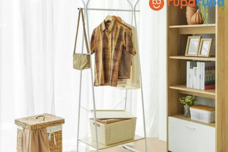 Penyimpanan gantungan baju yang bisa jadi pilihan untuk baju bayi (ruparupa.com)