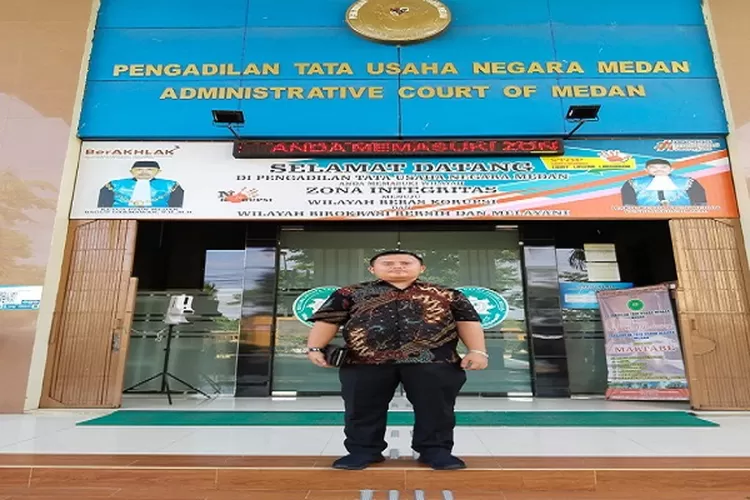 Rudi Efendy Siregar yang ditunjuk perangkat desa Gunung Martua, kecamatan Portibi sebagai kuasa hukum  (Realitasonline.id/ASR)