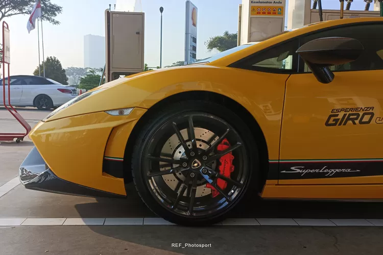 Rem mobil Supercar Lamborghini gallardo Superleggera (Instagram @ref_photosport)