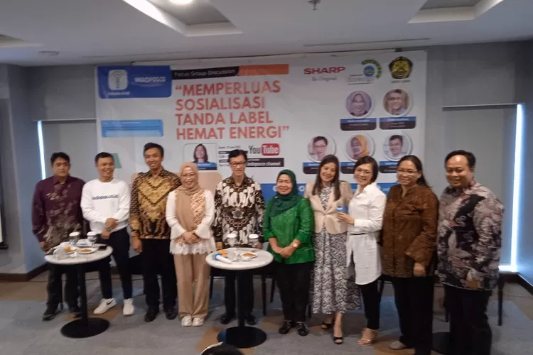 Forum Group Discussion INDOPOS.CO.ID dan INDOPOSCO bertajuk Memperluas Sosialisasi Tanda Label Hemat Energi di H Tower, Jakarta Selatan, Jumat (23/6/2023). Foto: suarakarya.id