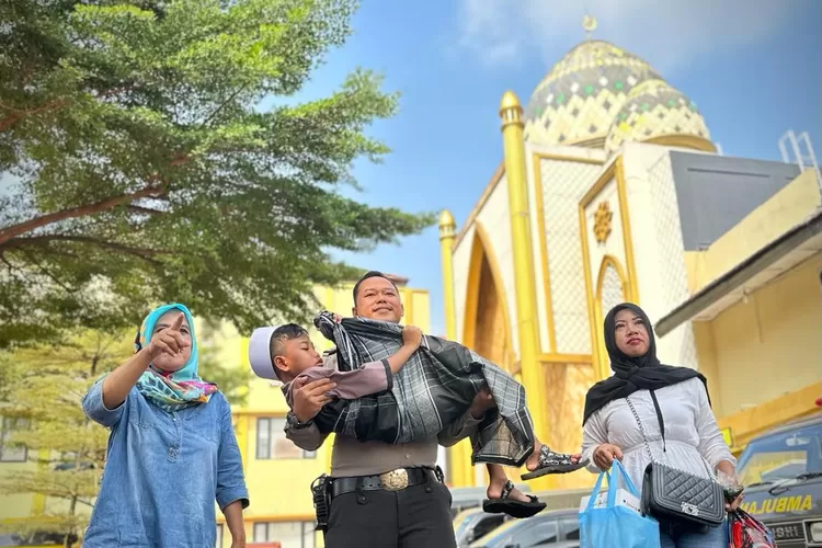 Polresta Bogor Kota menggelar khitanan massal kepada 50 anak. (Polresta Bogor Kota)