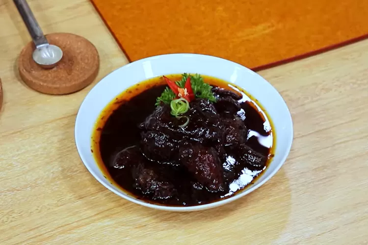 Kreasi masakan: Simak resep semur sengkel ala Chef Rudy khusus Idul Adha (YouTube Simple Rudy TV)