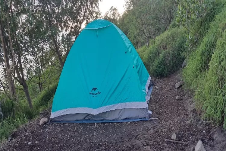 Salah satu contoh tenda gunung (Dok. Pribadi Penulis)