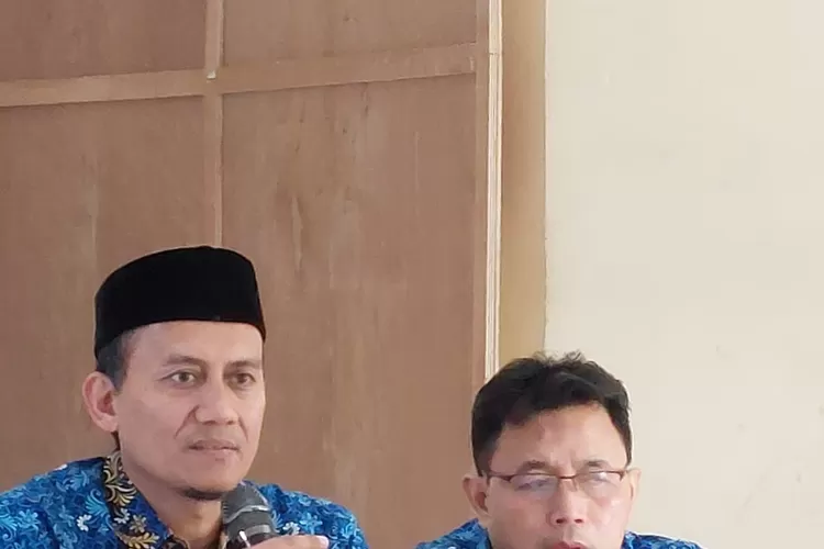 Dr. Toto Suharya, M.Pd, Saatnya Sekolah Dengan Kritikan Kritikan Masyarakat Tentang  Kualitas Pendidikan (GoraJuara.com/dok AKSI)