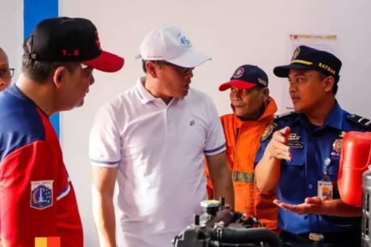 Wali Kota Administrasi Jakarta Pusat Dhany Sukma meresmikan Hidran Mandiri pada Minggu 25 Juni 2023 (Instagram @kotajakartapusat)