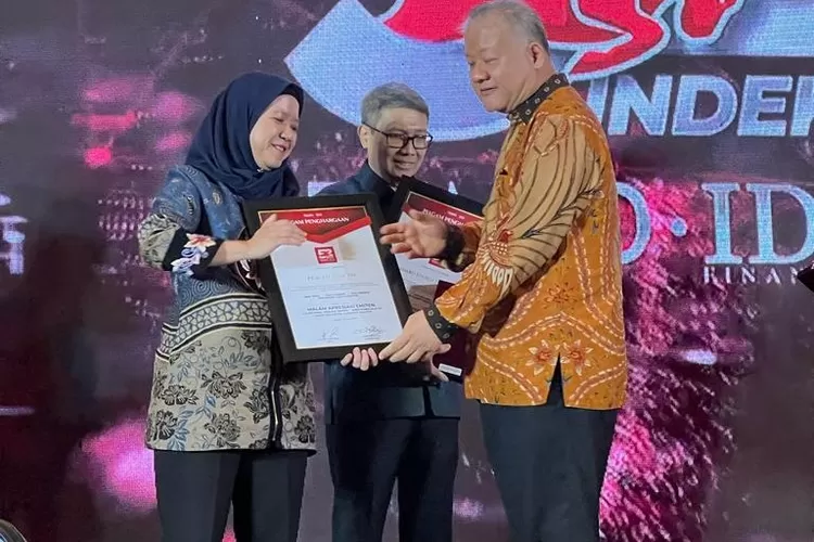 PT Bukit Asam Tbk (PTBA), anggota Grup MIND ID, meraih penghargaan dalam acara Malam Apresiasi Emiten yang digelar bersaman dengan Launching Indeks Tempo - Idnfinancials52 di Jakarta (smsi sumsel)