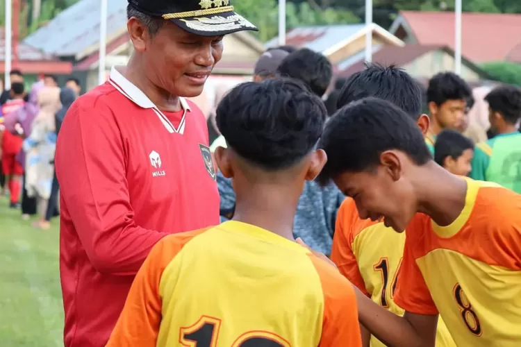 Wali Kota Pariaman saat menutup Liga Pelajar 2023 (Kominfo Kota Pariaman)