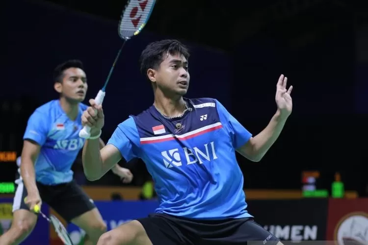 Foto arsip - Rahmat Hidayat saat dipasangkan dengan Pramudya Kusumawardana di Indonesia Masters 2022 Super100.  (ANTARA/HO/PBSI)