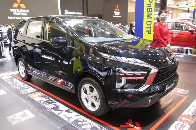 harga terbaru New Mitsubishi Xpander Exceed edisi Juni 2023. (moladin.com)